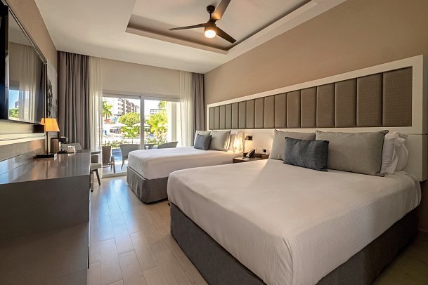 Royalton Hideaway Blue Waters, An Autograph Collection All-Inclusive Resort - Wohnbeispiel Luxury Junior Suite Swim Out Diamond Club (Zimmercodierung JLQ)