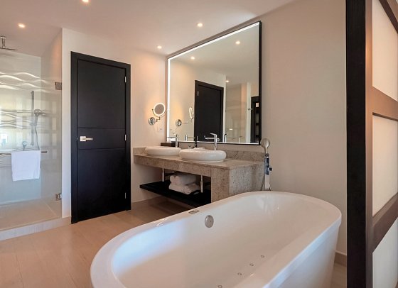 Royalton Hideaway Blue Waters, An Autograph Collection All-Inclusive Resort - Wohnbeispiel Luxury Junior Suite Ocean View Diamond Club (Zimmercodierung JLM)