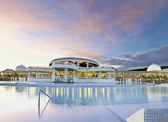 Grand Palladium Lady Hamilton Resort & Spa
