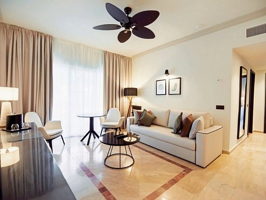 Grand Palladium Lady Hamilton Resort & Spa - Wohnbeispiel Gardenview Suite (Zimmercodierung W2G)