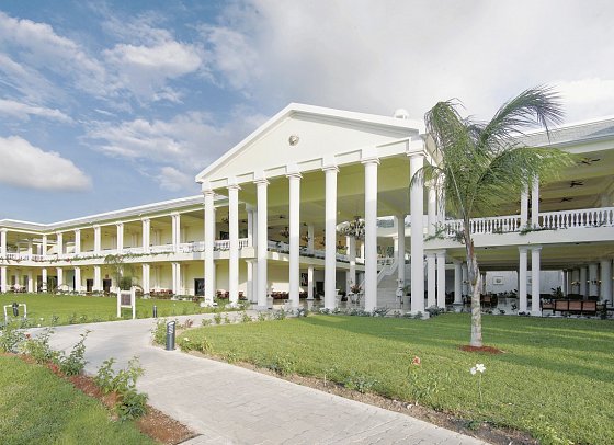 Grand Palladium Lady Hamilton Resort & Spa