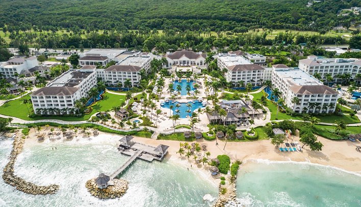 Hyatt Ziva Rose Hall