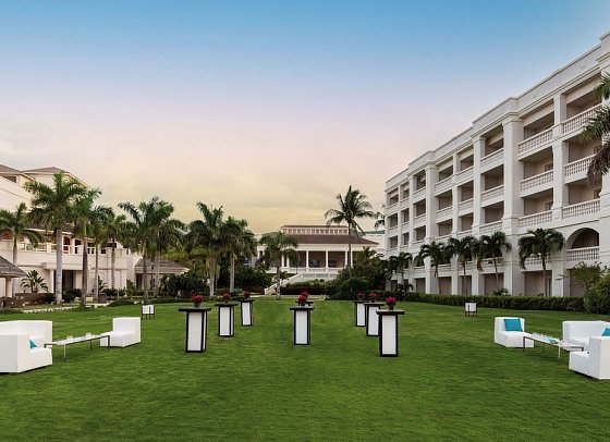 Hyatt Ziva Rose Hall