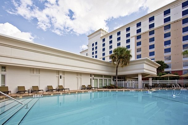 Courtyard by Marriott Across from Universal Orlando - Pool