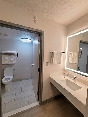 Comfort Inn near Universal Convention Center