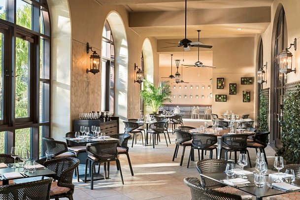 Four Seasons Resort - Orlando Disney World - Restaurant 