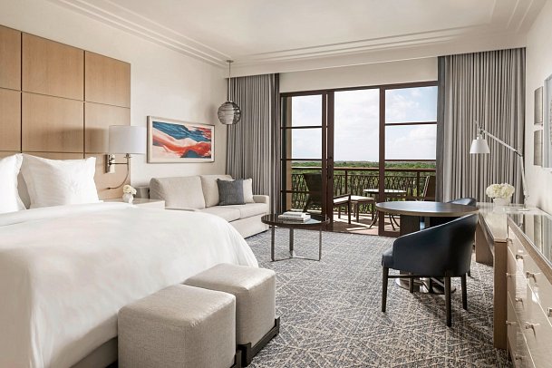 Four Seasons Resort - Orlando Disney World - Park View Deluxe Suite