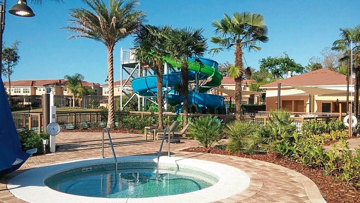 Regal Oaks Resort Vacation Townhomes Apartments
