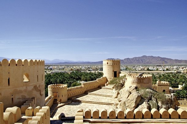 Oman: Von Gebirgen, Wüsten und Oasen - Nakhl Festung