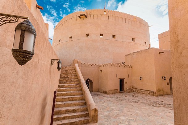 Oman: Von Gebirgen, Wüsten und Oasen - Nizwa Fort
