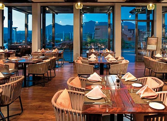 Anantara Al Jabal Al Akhdar Resort - Bella Vista Restaurant