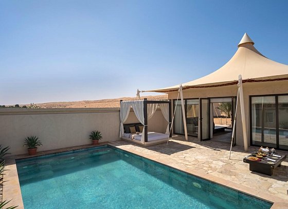 Desert Nights Resort - Wohnbeispiel One Bedroom Pool Villa (Zimmercodierung VBQ)