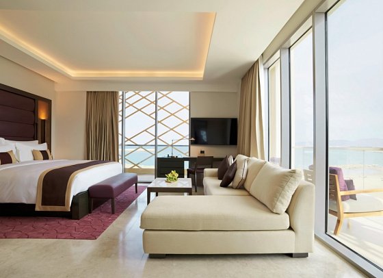 Kempinski Hotel Muscat - Wohnbeispiel Grand Deluxe Sea View (Zimmercodierung UD2)