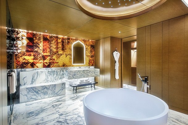 W Muscat - Beispiel Bad Marvelous Suite (Zimmercodierung WBM)