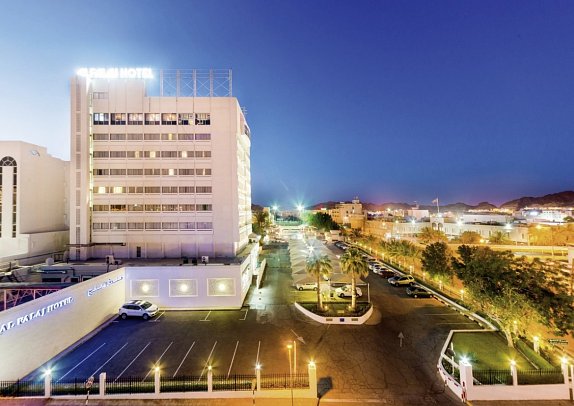 Al Falaj Hotel