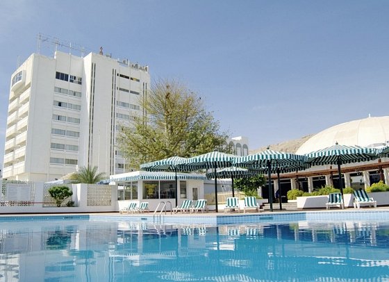 Al Falaj Hotel