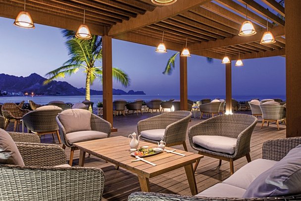 Al Bustan Palace, a Ritz-Carlton Hotel