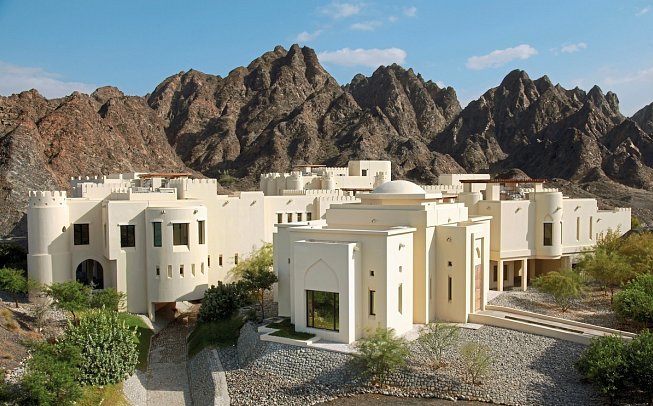 Al Bustan Palace, a Ritz-Carlton Hotel