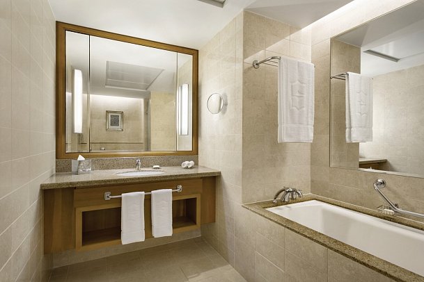 DoubleTree by Hilton Muscat Al Waha - Wohbeispiel Superior Terrace