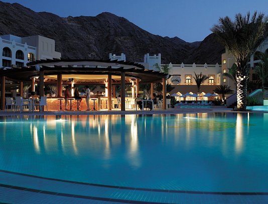 DoubleTree by Hilton Muscat Al Waha