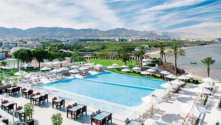 Crowne Plaza Muscat