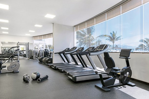 Crowne Plaza Muscat