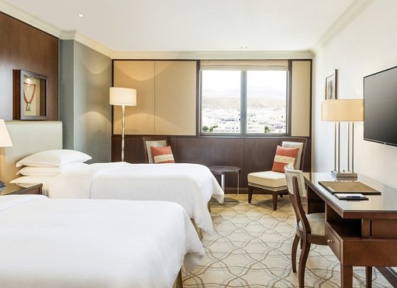 Sheraton Oman Hotel - Wohnbeispiel Deluxe (Zimmercodierung UD1)