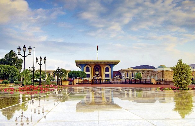 Oman entdecken - Al Alam Palast