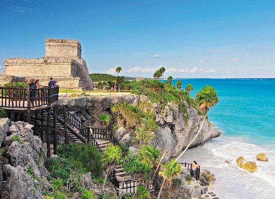 Collage von Welt-Metropole & Mayawelt - Tulum
