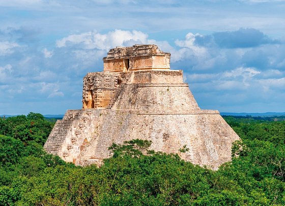 Collage von Welt-Metropole & Mayawelt - Uxmal