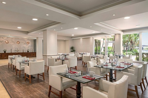 Radisson Resort Miami Beach