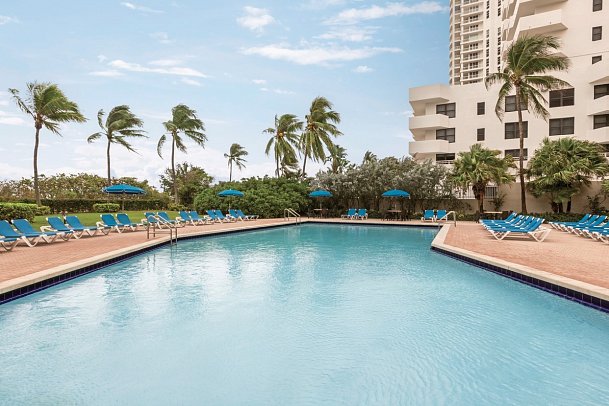 Holiday Inn Miami Beach