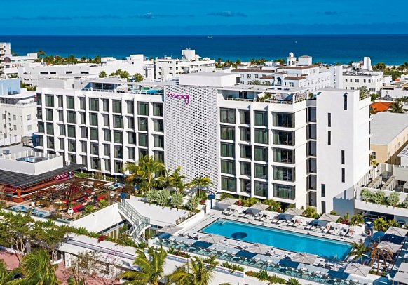 Moxy South Beach