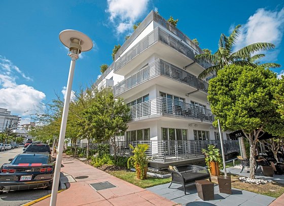 Riviera Hotel South Beach