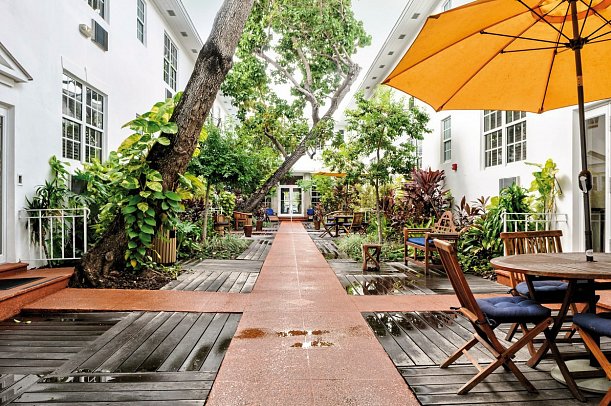 Tradewinds Apartments