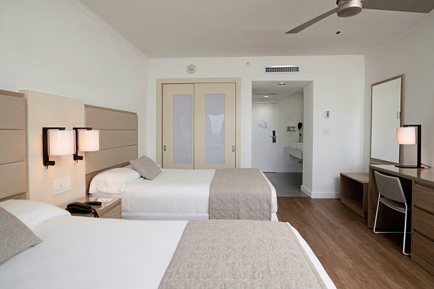 RIU Plaza Miami Beach