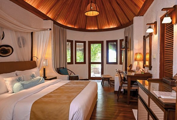 Makunudu Island - Wohnbeispiel Beach Bungalow (Zimmercodierungen VB1 & VV1)