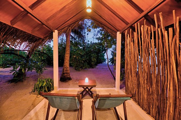 Makunudu Island - Wohnbeispiel Deluxe Beach Bungalow