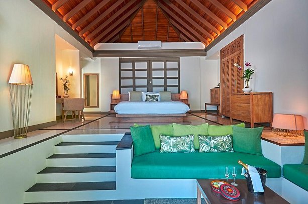 JA Manafaru - Wohnbeispiel Beach Pool Villa (Zimmercodierungen VB1 & VV1)