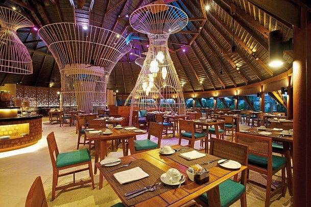 Centara Ras Fushi Resort & Spa Maldives