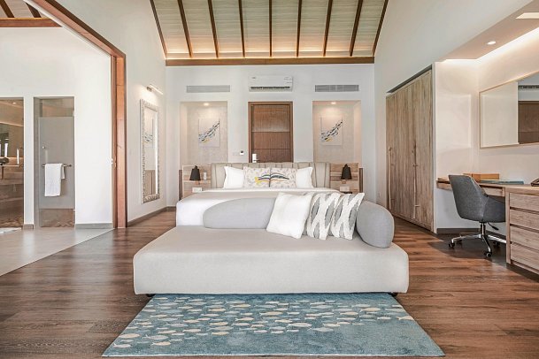 Fushifaru Maldives - Wohnbeispiel Jacuzzi Water Villa (Zimmercodierungen VX1 & VV5)