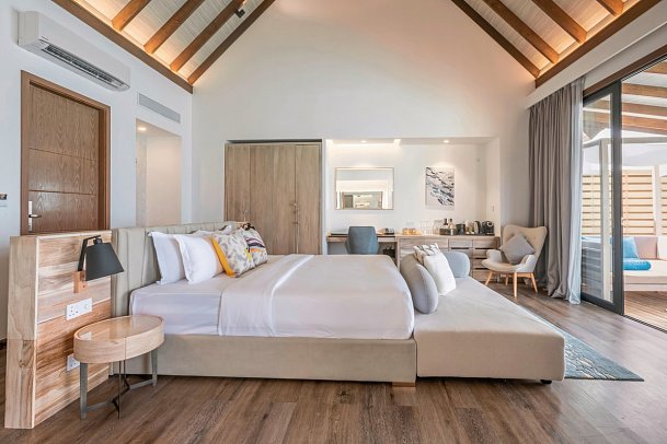 Fushifaru Maldives - Wohnbeispiel Pool Water Villa (Zimmercodierung VXR)