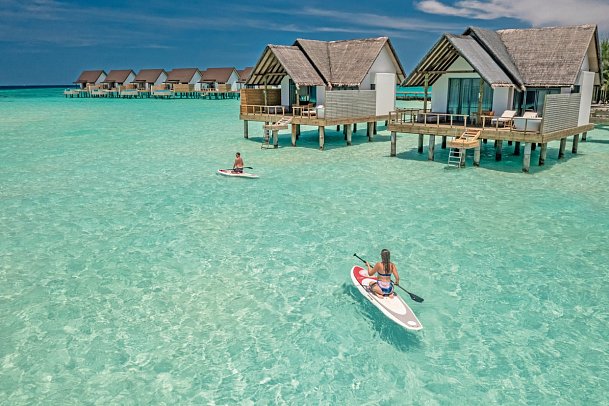 Fushifaru Maldives - Wohnbeispiel Jacuzzi Water Villa (Zimmercodierungen VX1 & VV5)