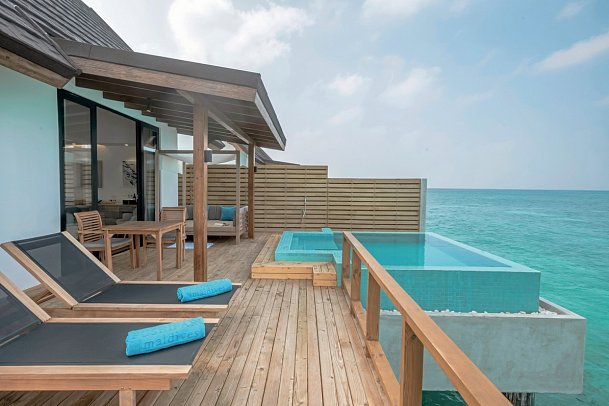 Fushifaru Maldives - Wohnbeispiel Pool Water Villa (Zimmercodierungen VXR & VV6)