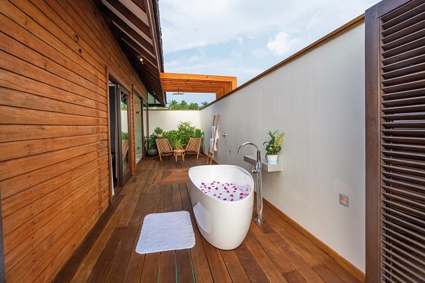 Veligandu Maldives Resort Island - Wohnbeispiel Sunset Ocean Villa (Zimmercodierung VX6)