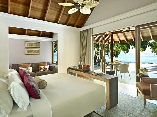 Dusit Thani Maldives - Wohnbeispiel Beach Villa (Zimmercodierung VB1)