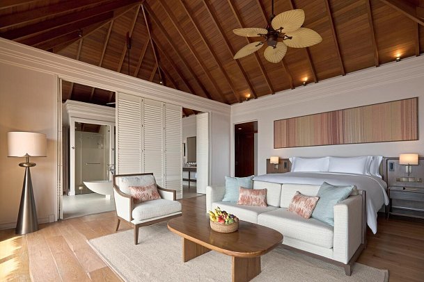 Dusit Thani Maldives - Wohnbeispiel Overwater Pool Villa (Zimmercodierungen VO1 & VO7)