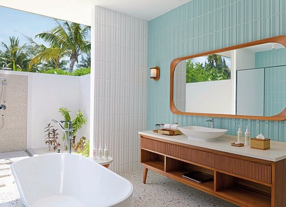 dusitD2 Feydhoo Maldives - Beispiel Bad Waterfront Pool Villa (Zimmercodierungen VX1 & VV2)
