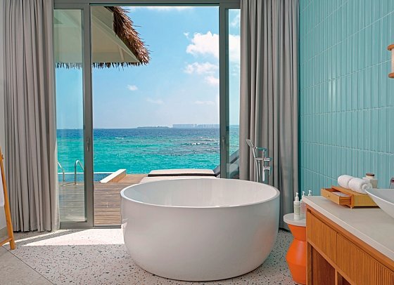 dusitD2 Feydhoo Maldives - Beispiel Bad Overwater Pool Villa (Zimmercodierungen VX2 & VV4)