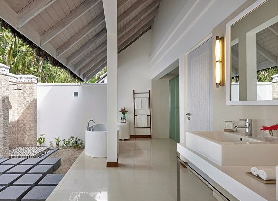 NH Maldives Kuda Rah Resort - Beispiel Bad Beach Duplex Suite with Private Pool (Zimmercodierungen VB2 & VV2)